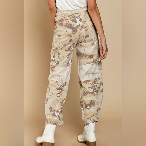 POL Camo Patch Cargo Pants NWOT - Picture 3 of 3